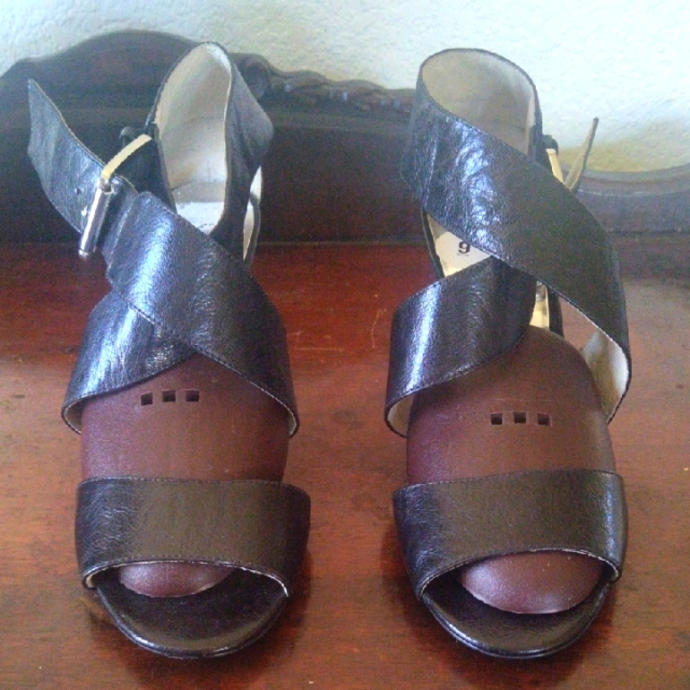 Ladies Designer Sandals